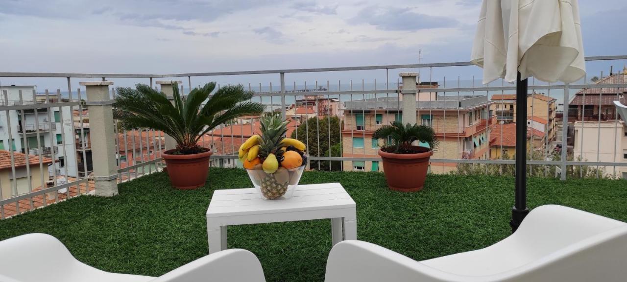 La Terrazza Appartement Falconara Marittima Buitenkant foto